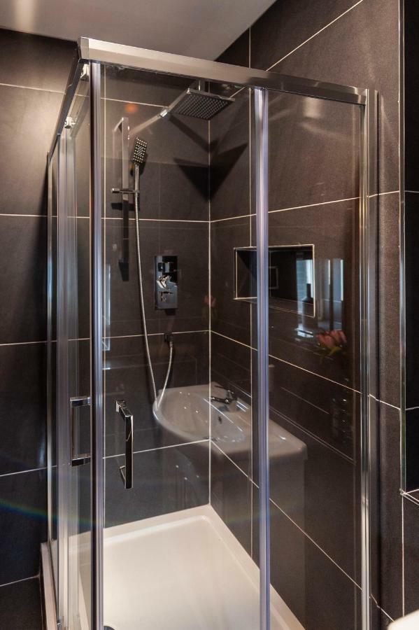 The Town House Kinsale, Hosted By Exquisite Holiday Homes, Sleeps 16 Exterior foto